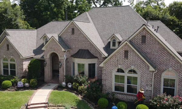 Roofing Designs Featuring Modern House Styles