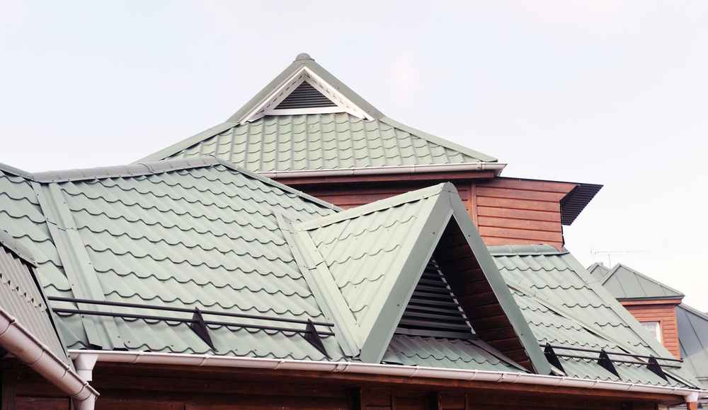 roof color affects energy efficiency in Houston TX